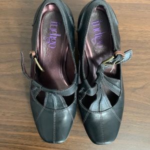 2/$15 Interesting take on a Mary Jane, size 7 Indigo by Clark’s